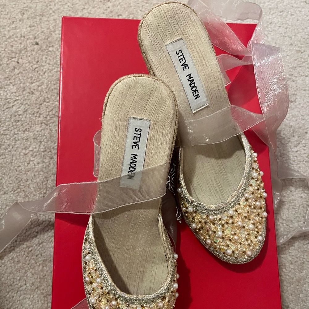 Cream Steve Madden wedges with silk wrap & beaded detail in like new condition.
